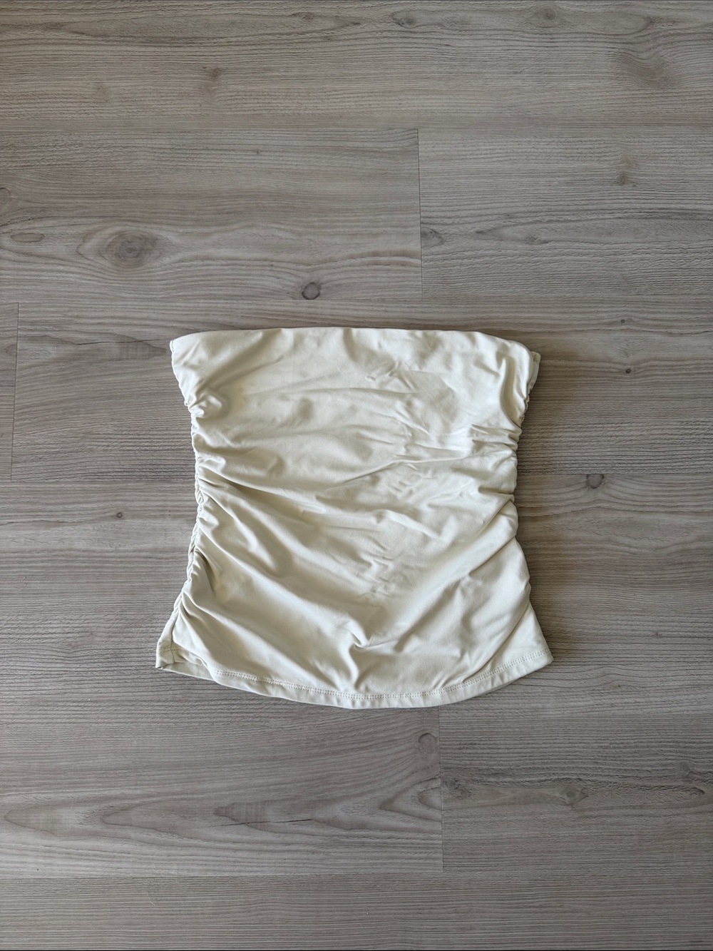 House of Harlow 1960 Strapless Ruched Tube Top in cream